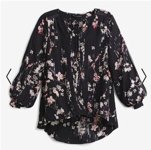 White House Black Market Black Floral Tubic Blouse Size 4